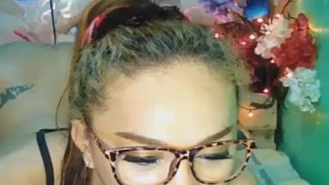 asian sheboy Bended In Front Of Her cam