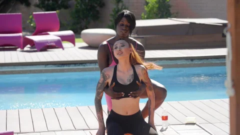 Trans Harder: Curvy Hottie Ana Stretched in Tight Hole
