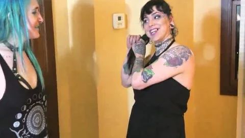 Inked ladymans sucking Each Other