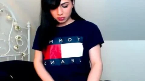 girl shelady Plays hirsute 10-Pounder