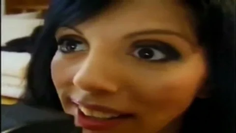 Photographer nails Ladyboy - Gentlemens video